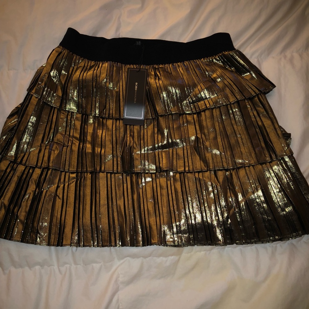 [BCBGMaxAzria] Gold Skirt- new with tags